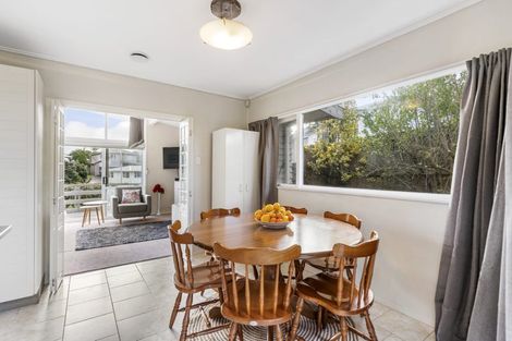 Photo of property in 46 Cardiff Road, Pakuranga, Auckland, 2010