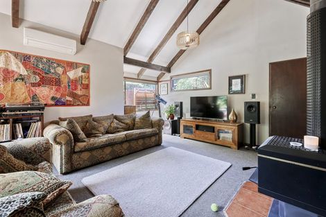 Photo of property in 2 Holmcroft Court, Cracroft, Christchurch, 8022