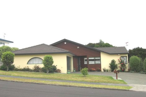 Photo of property in 102 Seaview Road, Glenfield, Auckland, 0629