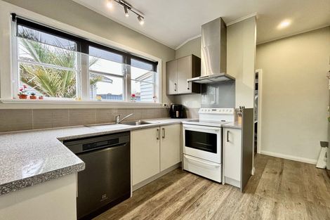 Photo of property in 1 Russell Street, Waterloo, Lower Hutt, 5011