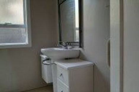 Photo of property in 62a Don Buck Road, Massey, Auckland, 0614