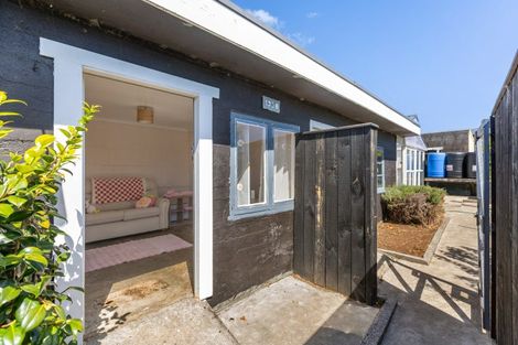 Photo of property in 60 Cutfield Street, Inglewood, 4330