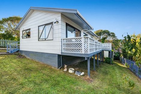 Photo of property in 57a Wade River Road, Stanmore Bay, Whangaparaoa, 0932