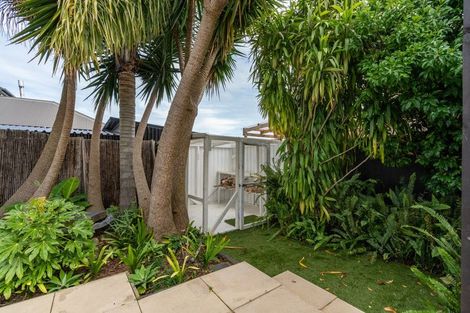 Photo of property in 180 Cambridge Road, Hillcrest, Hamilton, 3216