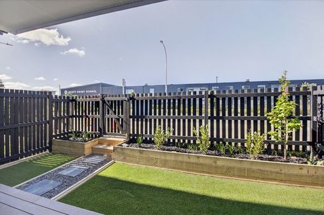 Photo of property in 9 Coast Garden Drive, Hobsonville, Auckland, 0616