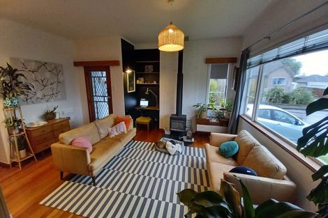 Photo of property in 1 Fair Crescent, Feilding, 4702