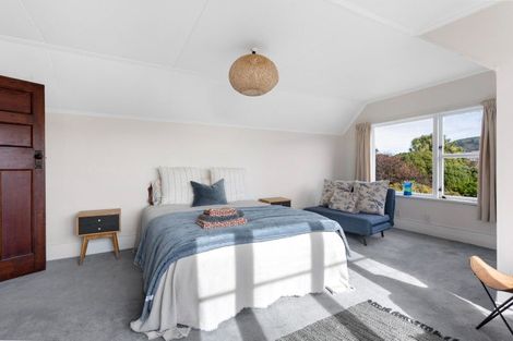 Photo of property in 120 Hargest Crescent, Saint Clair, Dunedin, 9012