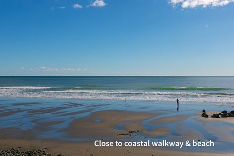 Photo of property in 5 Augusta Grove, Waiwhakaiho, New Plymouth, 4312