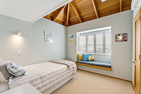 Photo of property in 2/33 Milford Road, Milford, Auckland, 0620
