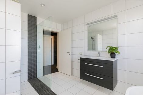 Photo of property in 155 Arataki Road, Havelock North, 4130