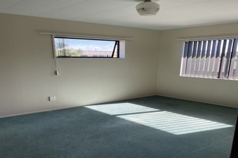 Photo of property in 2a Balmacewen Place, Mount Maunganui, 3116