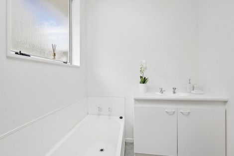 Photo of property in 9 Laura Kent Place, Woolston, Christchurch, 8023