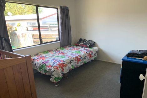 Photo of property in 1 Pringle Place, Nawton, Hamilton, 3200