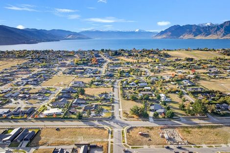 Photo of property in 8 Gillespie Street, Lake Hawea, 9382