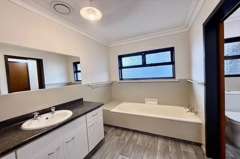 Photo of property in 9b Tirinui Crest Road, Otumoetai, Tauranga, 3110