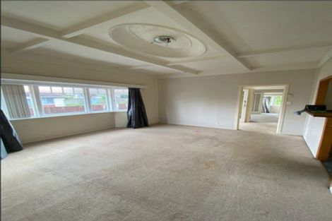 Photo of property in 3170 Great North Road, New Lynn, Auckland, 0600