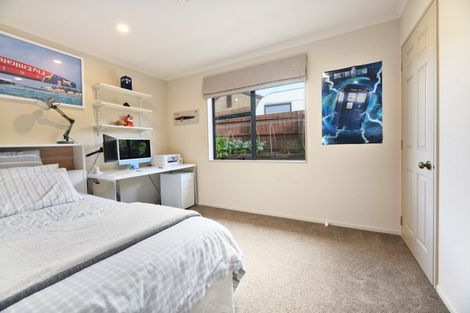 Photo of property in 15 Graven Court, Henderson, Auckland, 0612