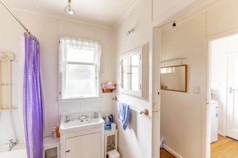 Photo of property in 4 Avon Terrace, Taradale, Napier, 4112