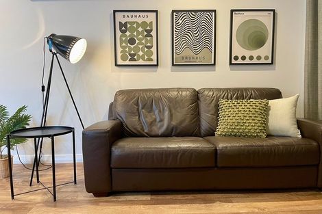 Photo of property in 14 Highbury Road, Highbury, Wellington, 6012