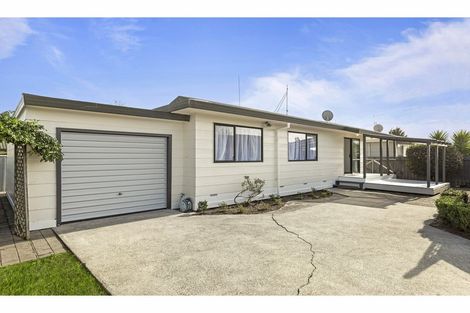 Photo of property in 22 Lloyd Drive, Nawton, Hamilton, 3200