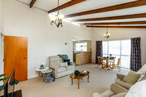 Photo of property in 13 Karamu Street, Strandon, New Plymouth, 4312