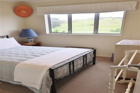 Photo of property in 22 Longbeach Drive, Castlecliff, Whanganui, 4501