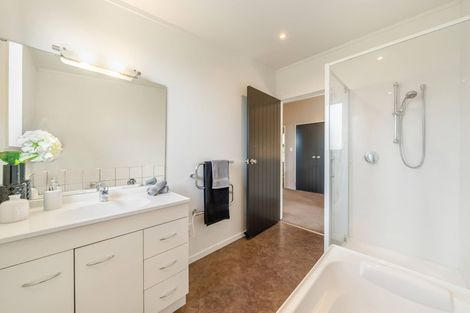 Photo of property in 154a Tirohanga Road, Tirohanga, Lower Hutt, 5010