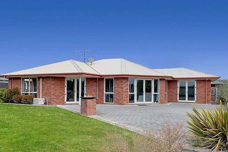 Photo of property in 6 Halston Close, Huntingdon, Ashburton, 7774