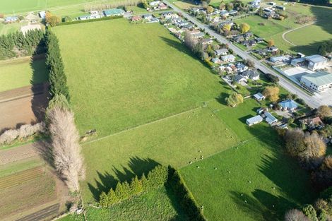 Photo of property in 93 Seaward Road, Edendale, 9825