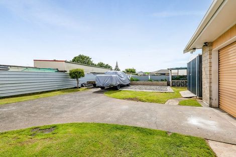 Photo of property in 180 Waihi Road, Hawera, 4610