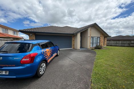 Photo of property in 8 Camith Close, Flat Bush, Auckland, 2016