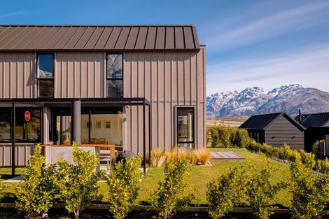 Photo of property in 6 Mckenzies Shute, Jacks Point, Queenstown, 9371