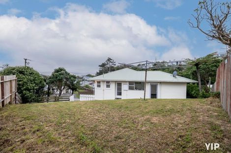 Photo of property in 1b Link Road, Newlands, Wellington, 6037