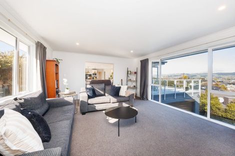 Photo of property in 18b Galea Grove, Kelvin Grove, Palmerston North, 4414