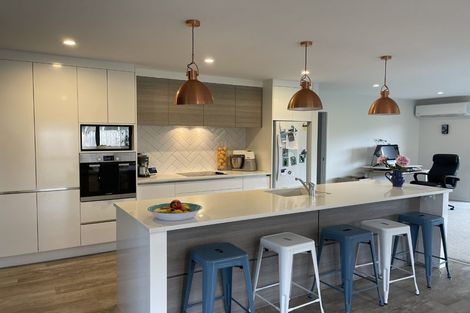 Photo of property in 5 Hiria Crescent, Papamoa Beach, Papamoa, 3118