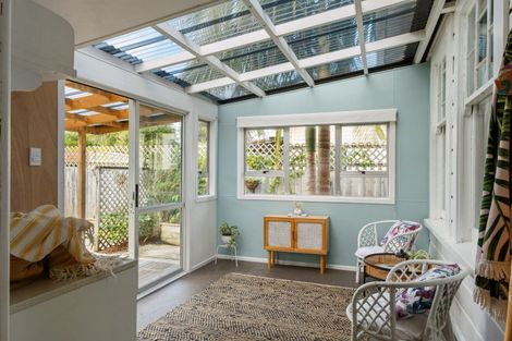 Photo of property in 295 Aberdeen Road, Gisborne, 4010