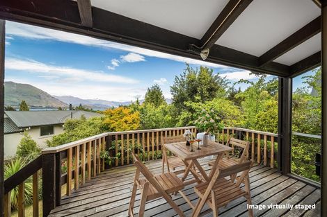 Photo of property in 18 Hunter Crescent, Wanaka, 9305