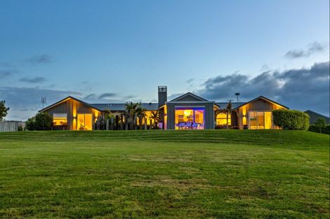 Photo of property in 265 Forestry Road, Waitoki, Kaukapakapa, 0871