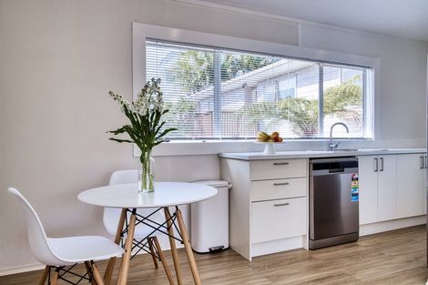 Photo of property in 2/34 Bayview Road, Bayview, Auckland, 0629