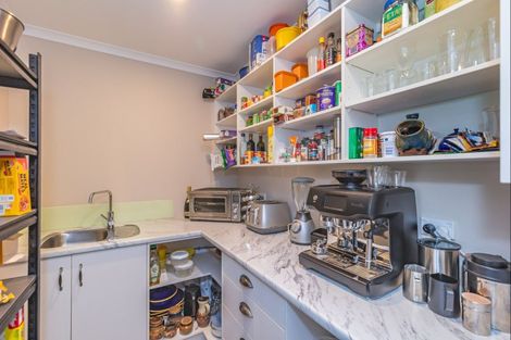 Photo of property in 134 Gladstone Road, Levin, 5571