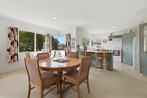 Photo of property in 10 Evansbel Place, Papamoa Beach, Papamoa, 3118