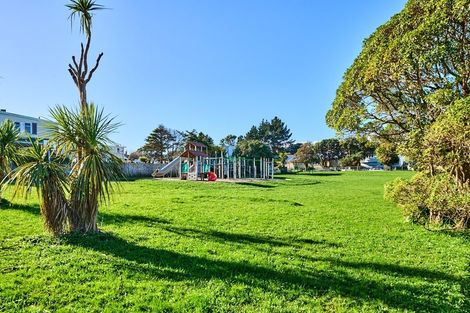 Photo of property in 38a Victory Crescent, Tawa, Wellington, 5028