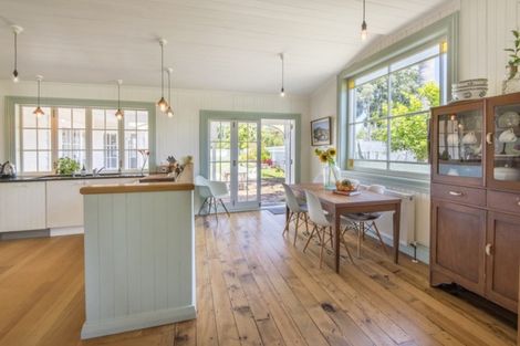Photo of property in 19 Tainui Road, Devonport, Auckland, 0624
