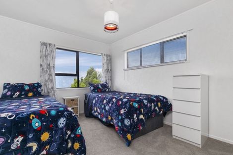 Photo of property in 11a Orewa Heights Crescent, Orewa, 0931