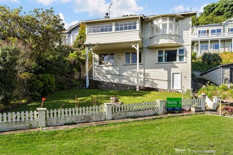Photo of property in 120 Sutherland Road, Melrose, Wellington, 6023