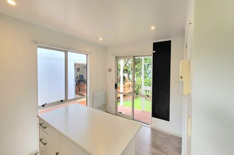 Photo of property in 100 Spinella Drive, Bayview, Auckland, 0629