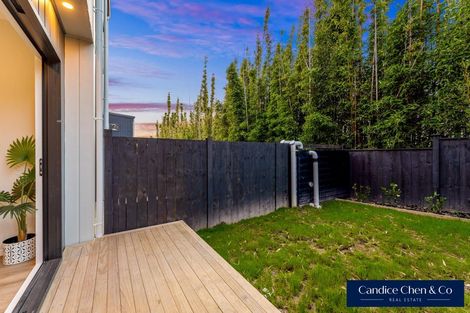 Photo of property in 19 Don Oliver Lane, Glen Eden, 0602