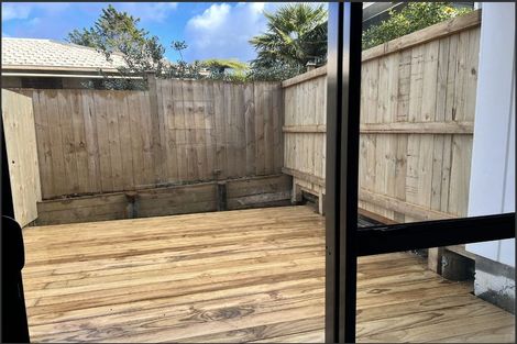 Photo of property in 43 Tirimoana Road, Te Atatu South, Auckland, 0602