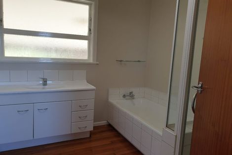 Photo of property in 118 Ironside Road, Johnsonville, Wellington, 6037