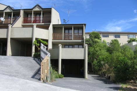 Photo of property in 1/7 Pannill Place, Oteha, Auckland, 0632